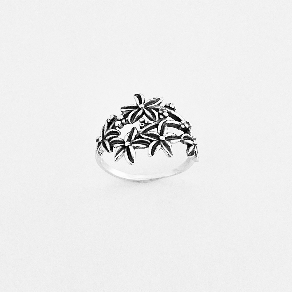 Sterling Silver bouquet of Lilies Ring, Flower Rings, Lily Flowers, Floral Ring